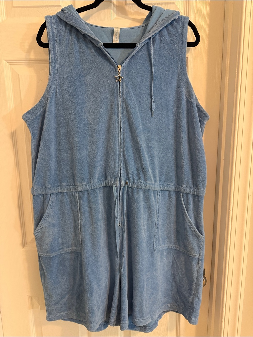 Sleeveless Hooded Swim Coverup in Light Blue with Star Zip
